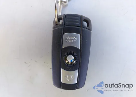 2007 BMW M5 из США, поврежденный, VIN WBSNB93537CX07705